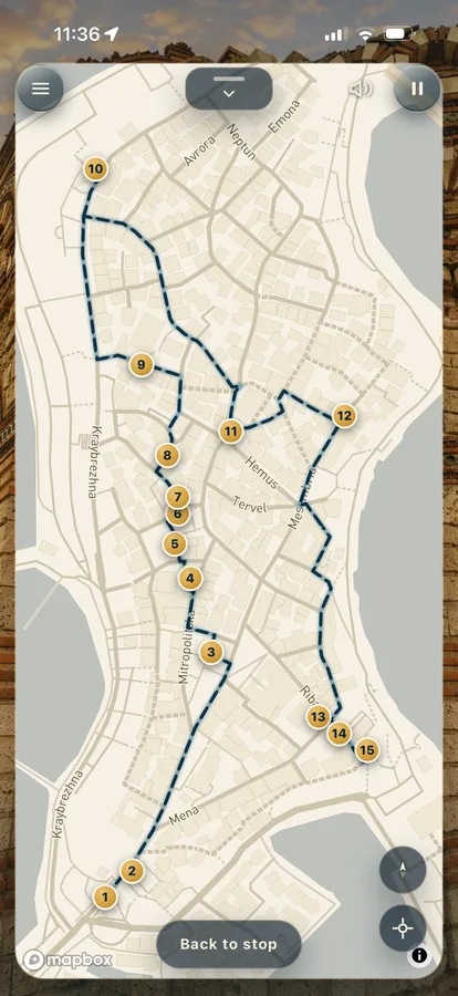 The full walking route drawn across the old town